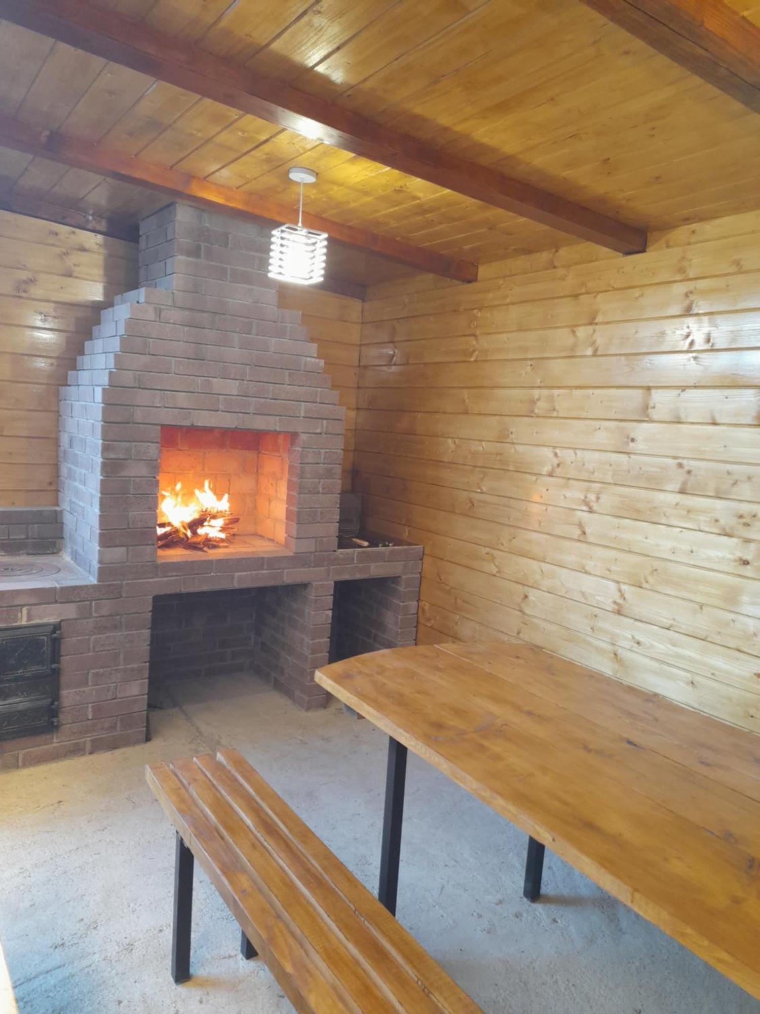 Dva Opryshka Vila Yaremche Quarto foto